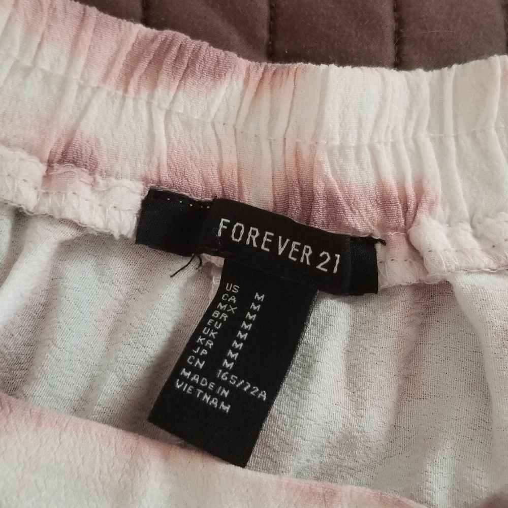 Shorts - Picture 3 of 3